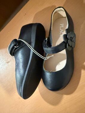The Children's Place Black Mary Jane Shoes with Flower Strap
